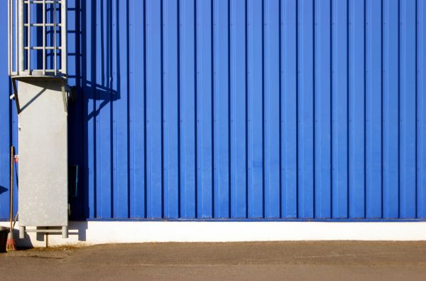 Ribbed Metal Siding Repair in Overland Park