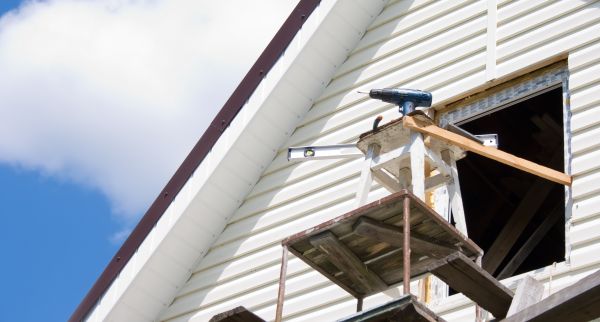 Horizontal Siding Installation in Overland Park